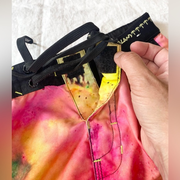 69 SLAM Men’s Graphic Print Board Shorts - Picture 6 of 9